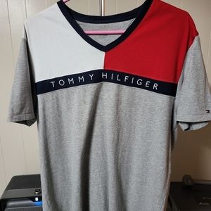 Tommy Hilfiger Large T-Shirt